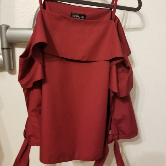 SOLD*** TOPSHOP off the shoulder blouse - Picture 3 of 4